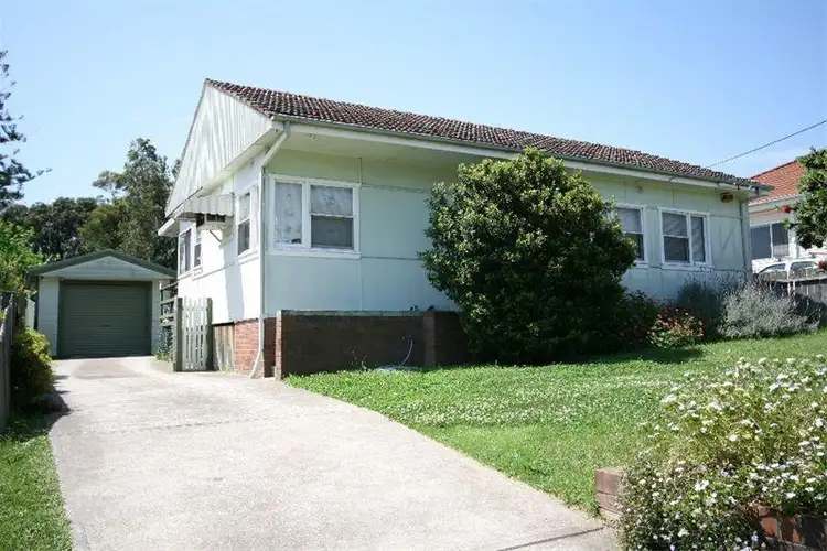 3 Birtles Avenue, Pendle Hill NSW 2145