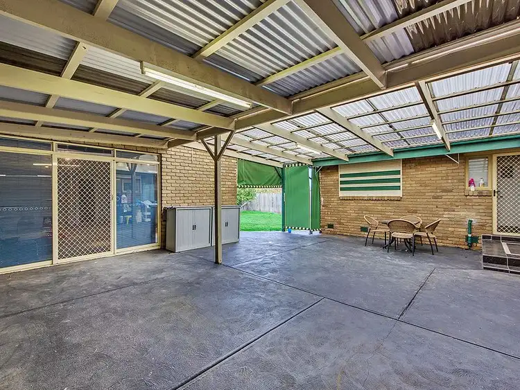 Fifth view of Homely house listing, 8 Brackley Court, St Albans VIC 3021