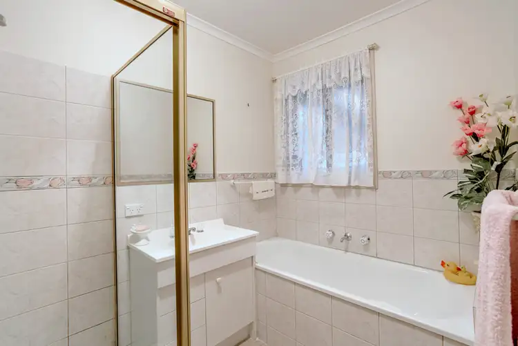 Fifth view of Homely apartment listing, 1/3 Darebin Avenue, Keilor Downs VIC 3038