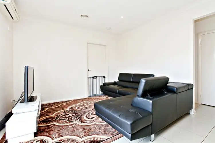 Fifth view of Homely house listing, 5 Gallop Court, Truganina VIC 3029