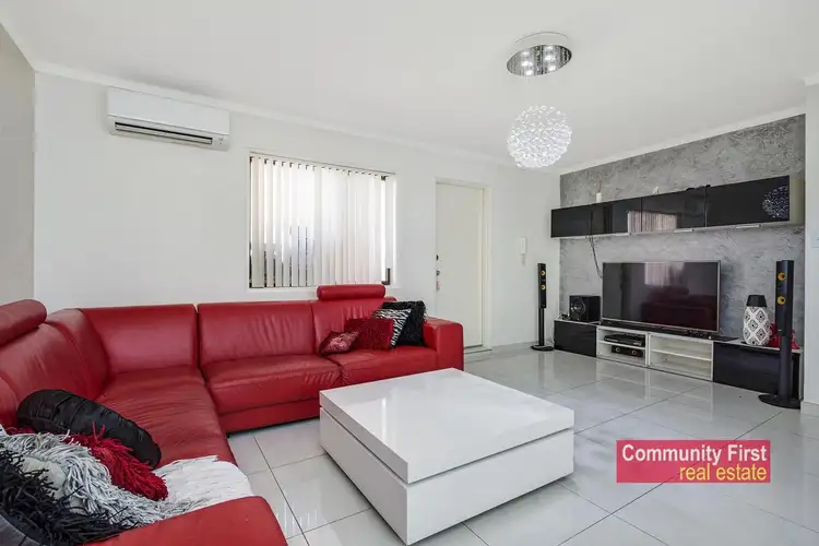 Main view of Homely unit listing, 3/118 Elizabeth Drive, Liverpool NSW 2170