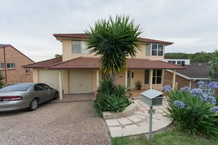 Second view of Homely house listing, 24 Roscrea Crescent, Mount Hutton NSW 2290