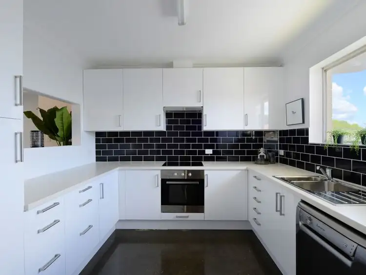 Main view of Homely unit listing, 6/19 Olive Street, Morningside QLD 4170