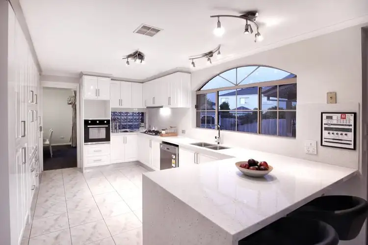 Fourth view of Homely house listing, 10 Hawick Court, Greenvale VIC 3059