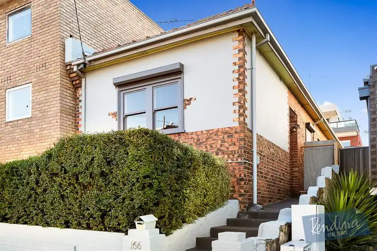 166 Mt Alexander Road, Travancore VIC 3032