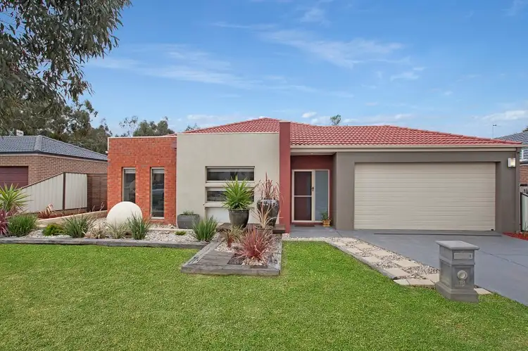 18 Chloe Drive, Broadford VIC 3658