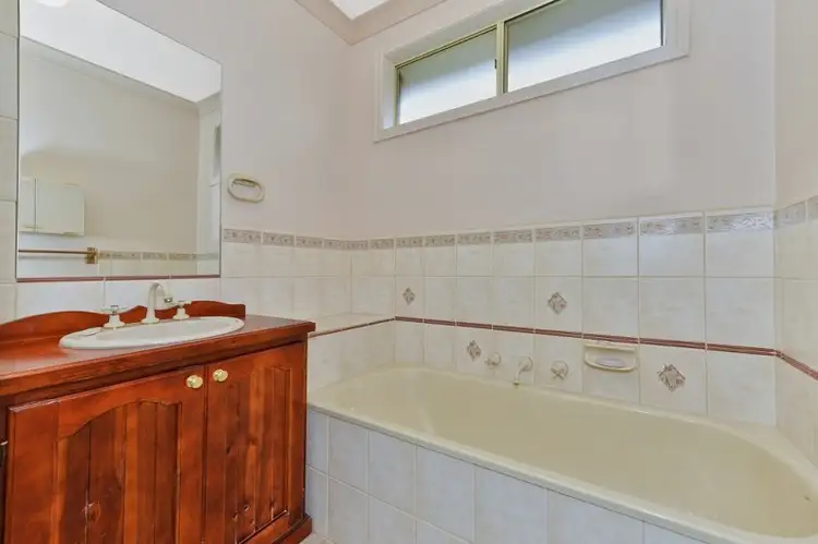 Fourth view of Homely house listing, 2 Anita Court, Whittlesea VIC 3757