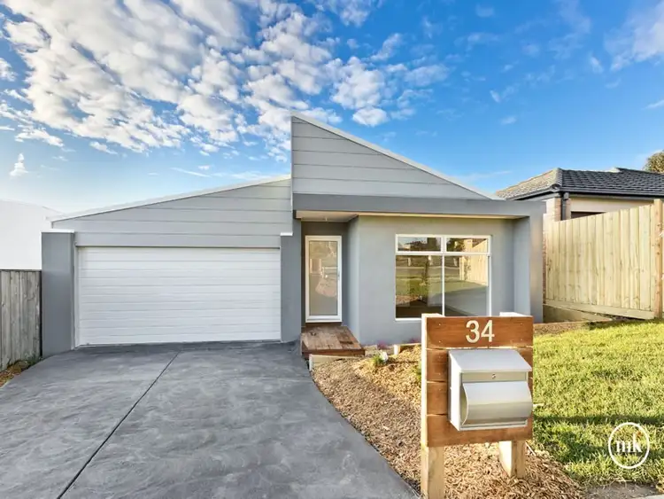 34 Merredin Circuit, Doreen VIC 3754