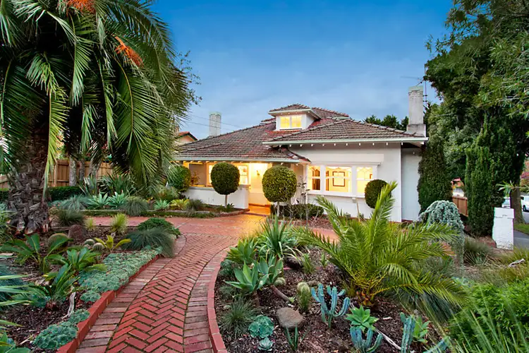 22 The Avenue, Hampton VIC 3188