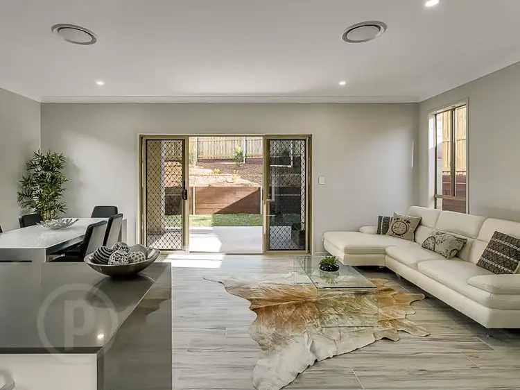 1 Wessex Lane, Ashgrove QLD 4060