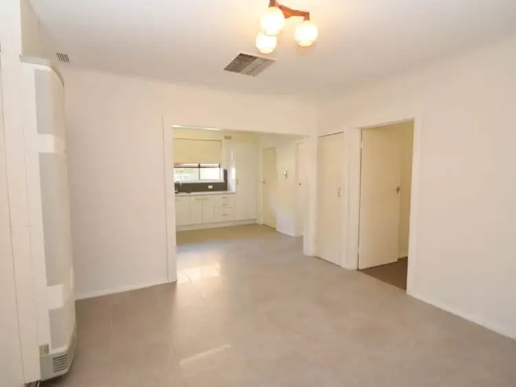 Second view of Homely unit listing, 8/12-16 Green Street, Wangaratta VIC 3677