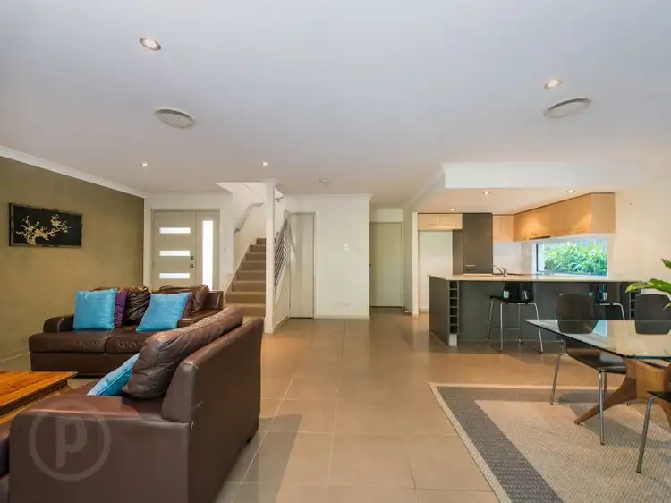 8/35 Rutland Street, Coorparoo QLD 4151