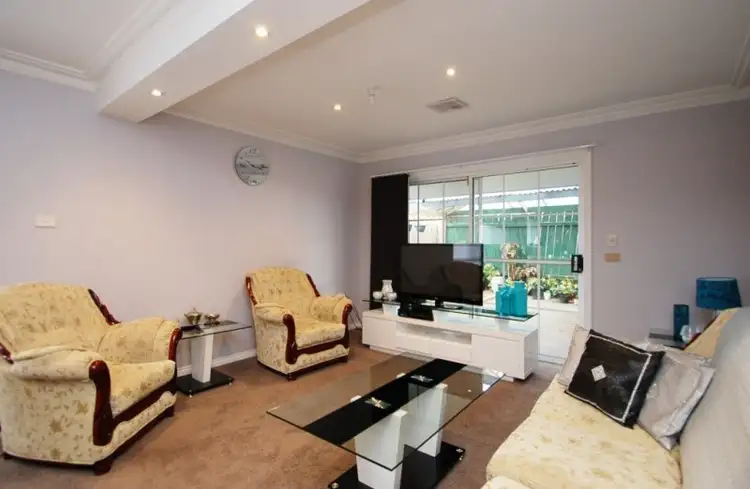 Fifth view of Homely house listing, 44 Fuschia Place, Meadow Heights VIC 3048