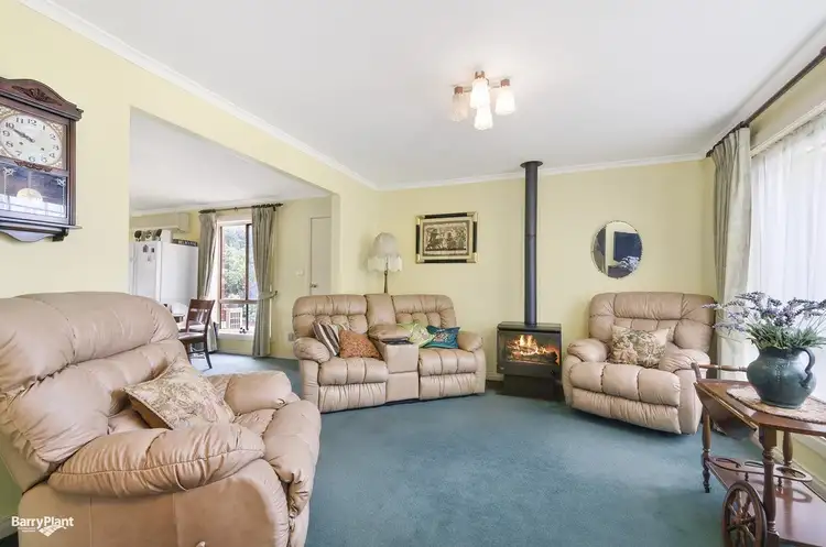 Seventh view of Homely house listing, 1 Maron Close, Seabrook VIC 3028