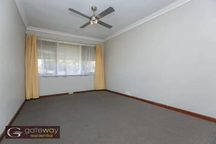 Sixth view of Homely house listing, 6 Kari Court, Camillo WA 6111