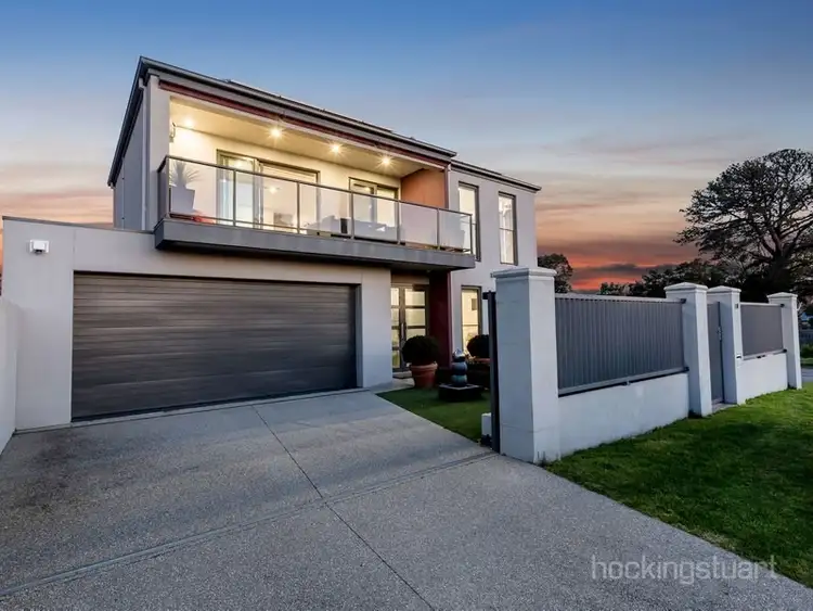 110 Dromana Parade, Safety Beach VIC 3936