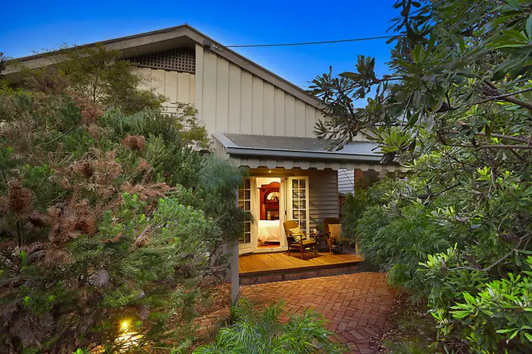 6 Wakanui Street, Northcote VIC 3070
