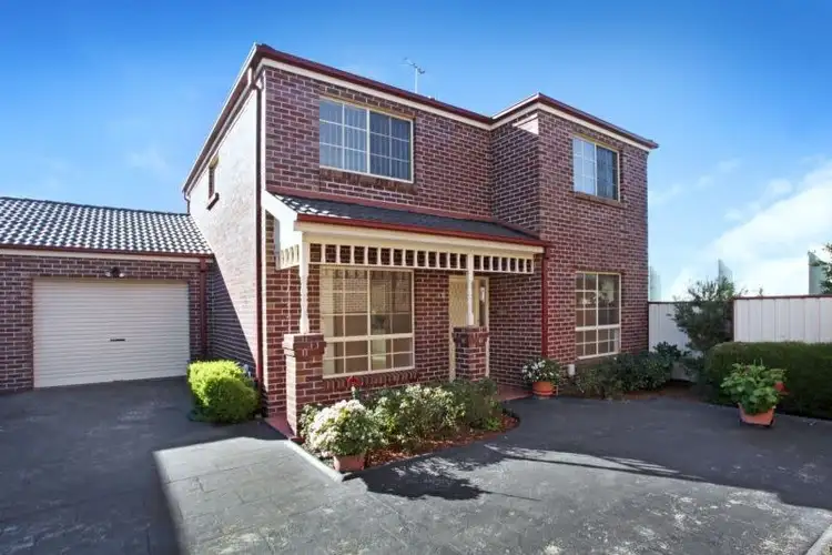 4/96 Lenoak Street, Gladstone Park VIC 3043