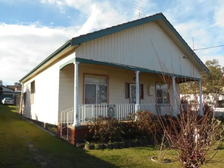 5 Neath Street, Pelaw Main NSW 2327