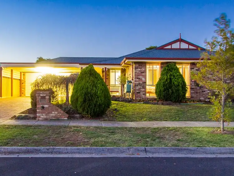 15 Ironbark Drive, Hoppers Crossing VIC 3029