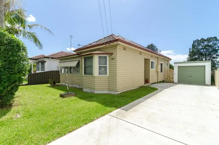 124 Bridges Road, New Lambton NSW 2305