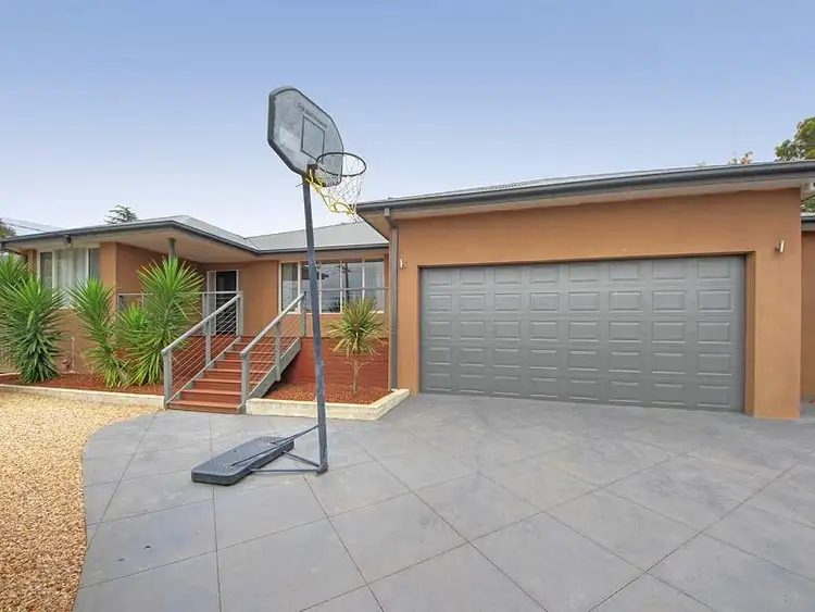 4 Seaforth Road, Wantirna South VIC 3152