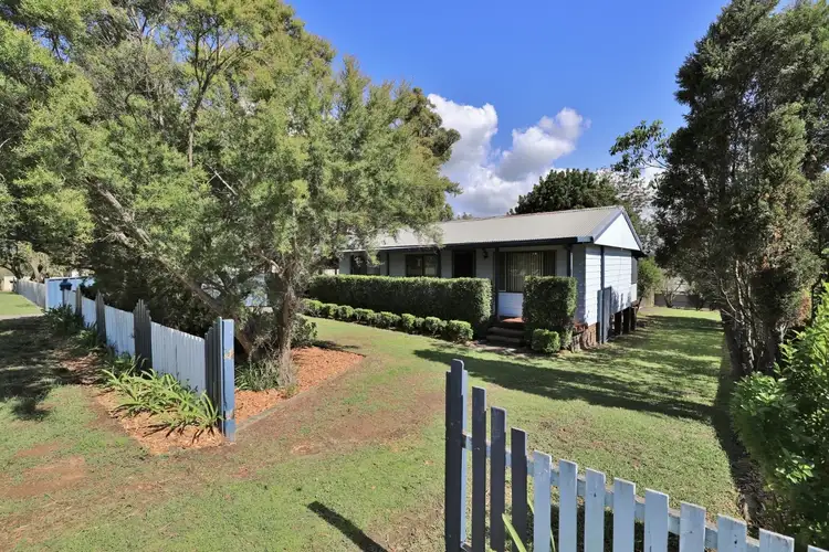 18 Branxton Street, Greta NSW 2334