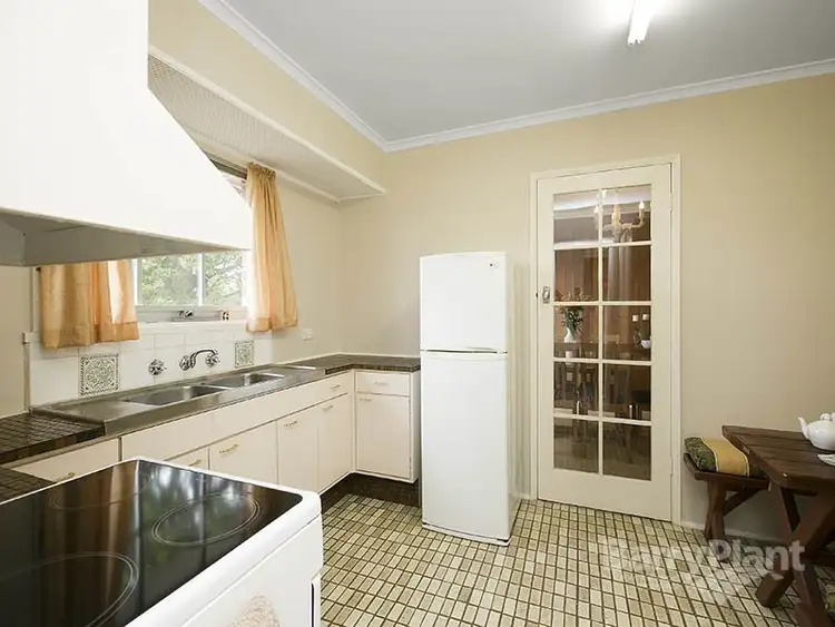Fifth view of Homely house listing, 489 Waverley Road, Mount Waverley VIC 3149