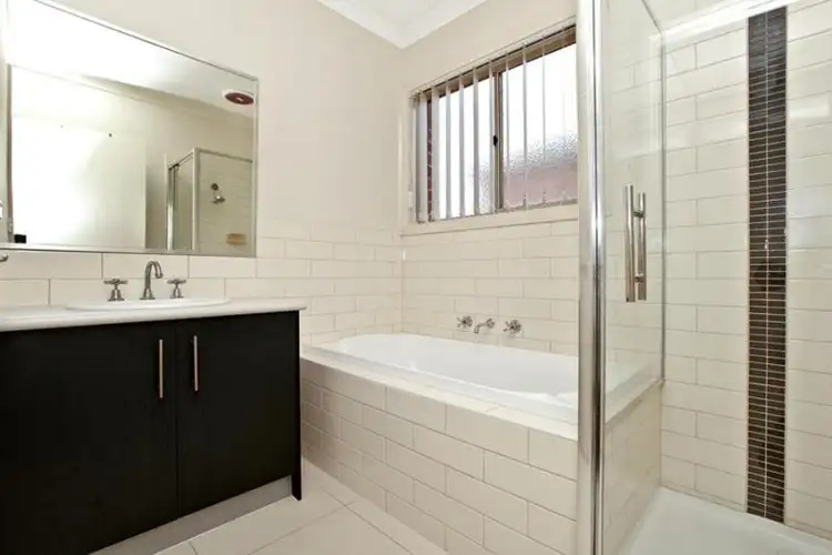 Fifth view of Homely house listing, 14 Craig Close, Truganina VIC 3029