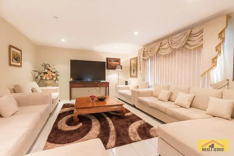 Second view of Homely house listing, 5 Carpenter Place, Minchinbury NSW 2770