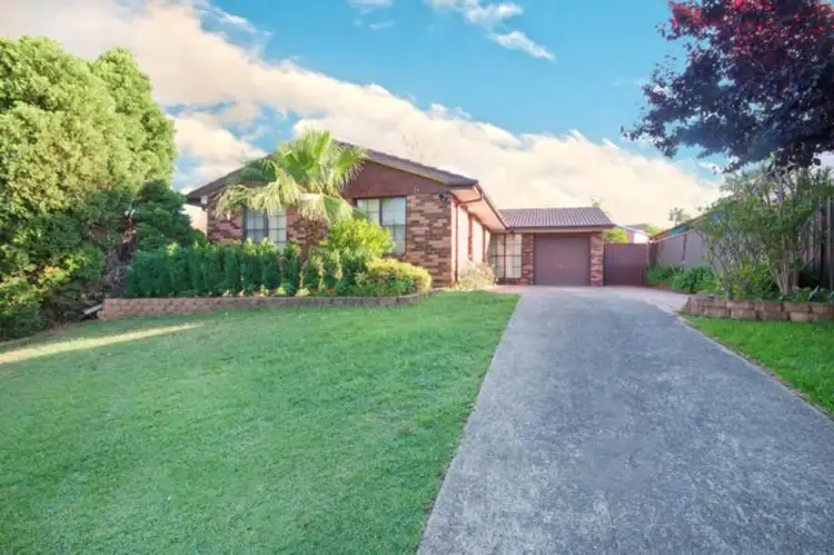 8 Jacques Place, Minchinbury NSW 2770