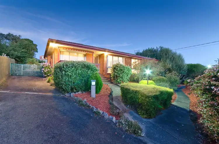 11 Crest Drive, Rosebud VIC 3939