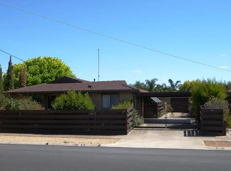 10 Landy Street, Horsham VIC 3400