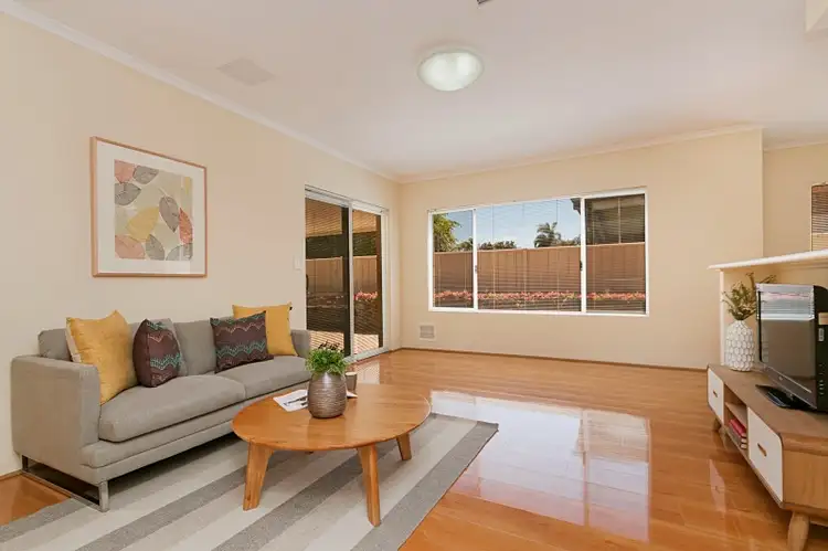 33A Langham Gardens, Wilson WA 6107
