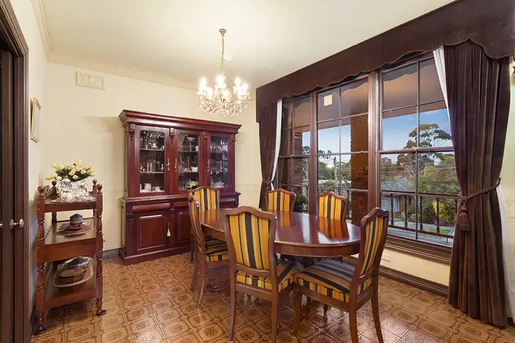 Fifth view of Homely house listing, 1 Aroona Court, Aberfeldie VIC 3040