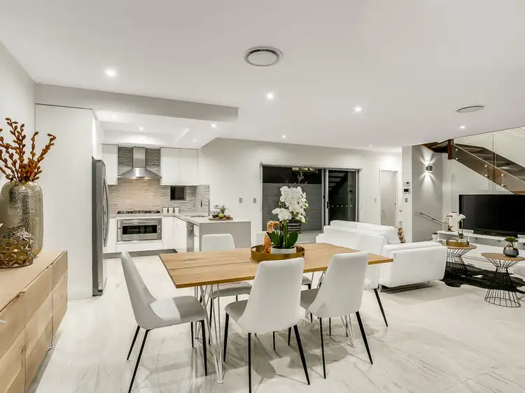 2/16 Oakwal Terrace, Windsor QLD 4030