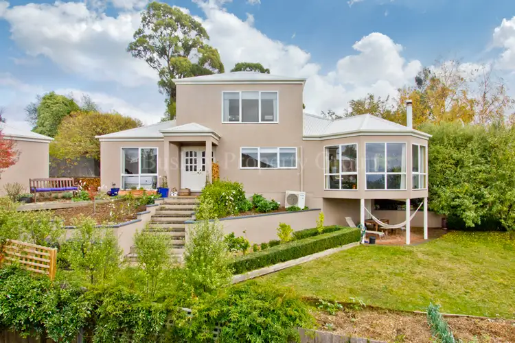 8 Clifton Place, Prospect Vale TAS 7250