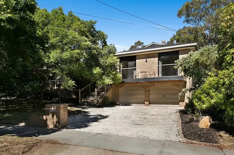 25 Herbert Avenue, Strathdale VIC 3550