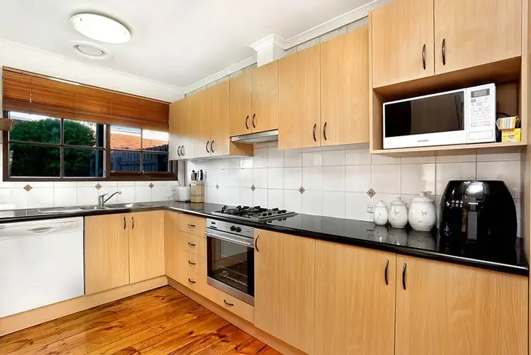 2/136 Huntingdale Road, Mount Waverley VIC 3149