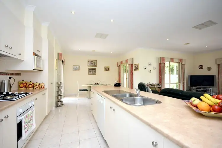 Seventh view of Homely house listing, 17 Mosman Way, Craigieburn VIC 3064