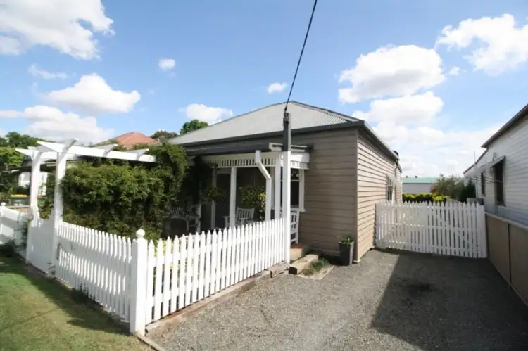 Second view of Homely house listing, 21 Second Street, Weston NSW 2326