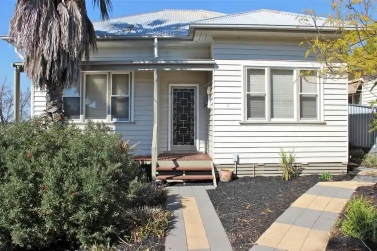 7 Curnow Street, Golden Square VIC 3555