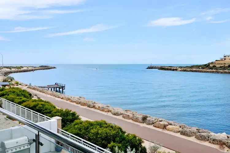 Fourth view of Homely house listing, 32 Surf View, Dawesville WA 6211