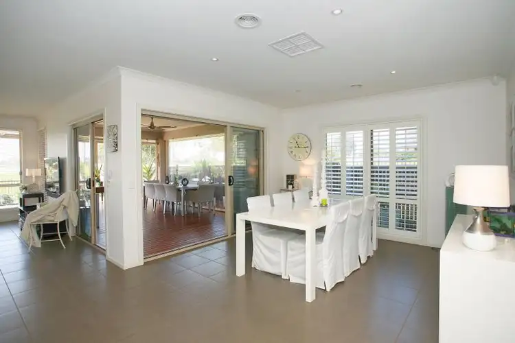 Fifth view of Homely house listing, 15 Flinders Chase, Sandhurst VIC 3977