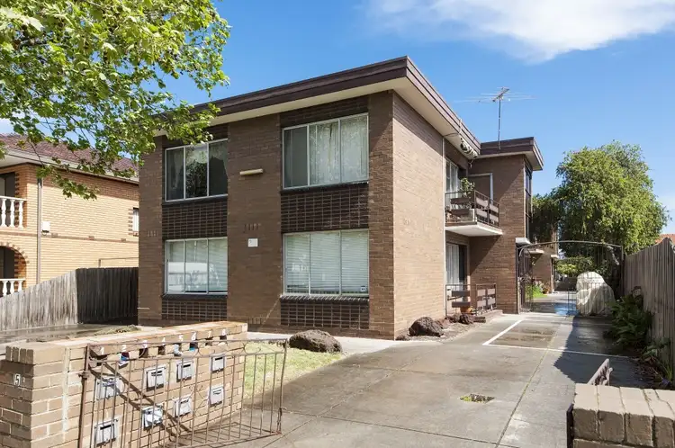6/50 Bayview Road, Seddon VIC 3011