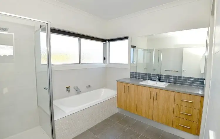 Sixth view of Homely townhouse listing, 4/85 Leviens Road, St Leonards VIC 3223
