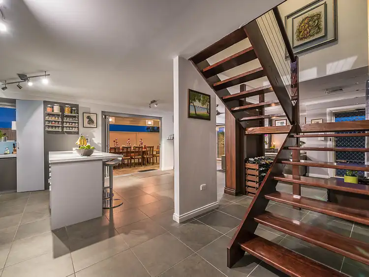 25 Treswell Court, Karrinyup WA 6018