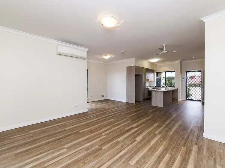 Seventh view of Homely unit listing, 2/84 Foley Village Collick Street, Hilton WA 6163