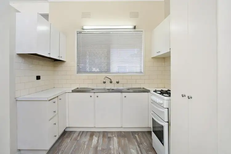 Fifth view of Homely unit listing, 2/10 Claude Street, Seaford VIC 3198