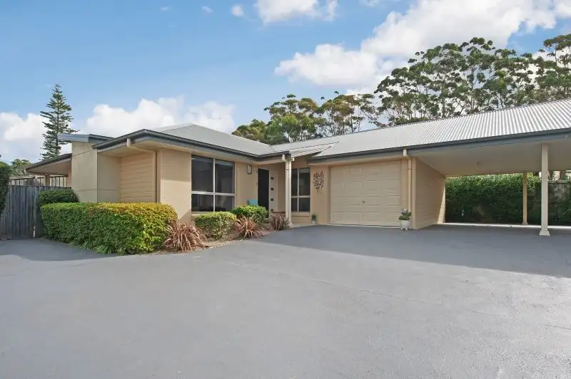 Main view of Homely villa listing, 4/24-26 Wuru Drv, Burrill Lake NSW 2539